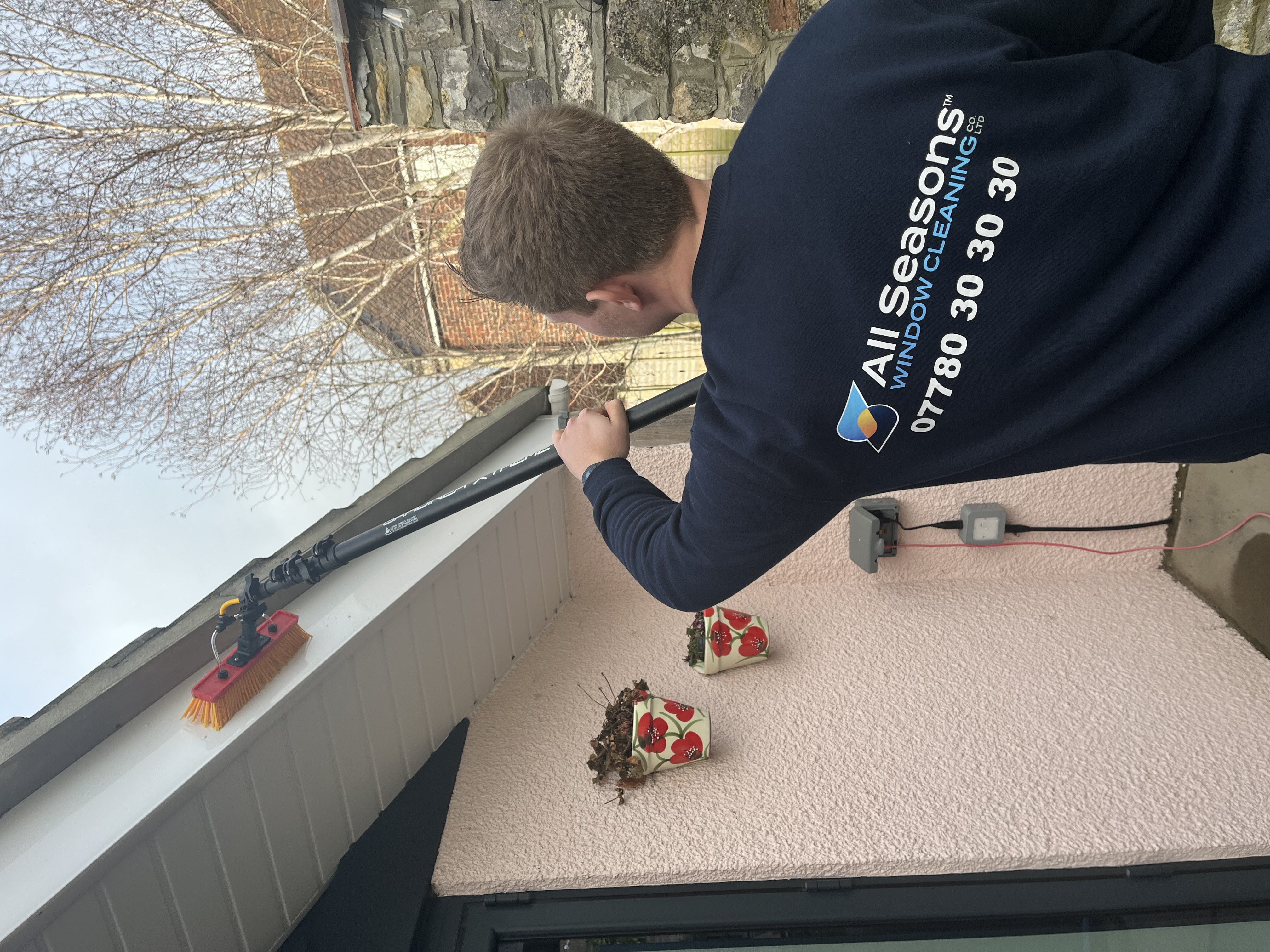 window cleaning photo