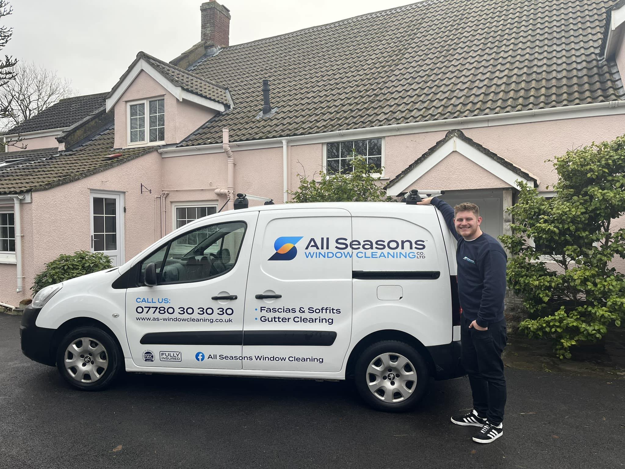 window cleaning photo